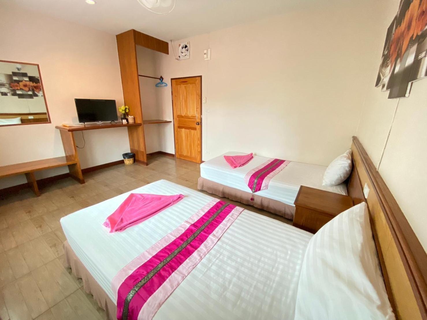 Lotus Hostel Beach Ko Tao Exterior photo