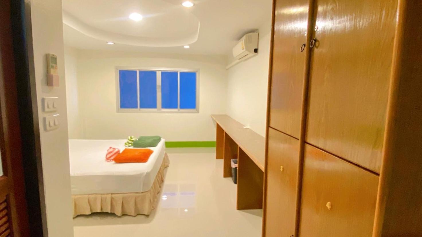 Lotus Hostel Beach Ko Tao Exterior photo