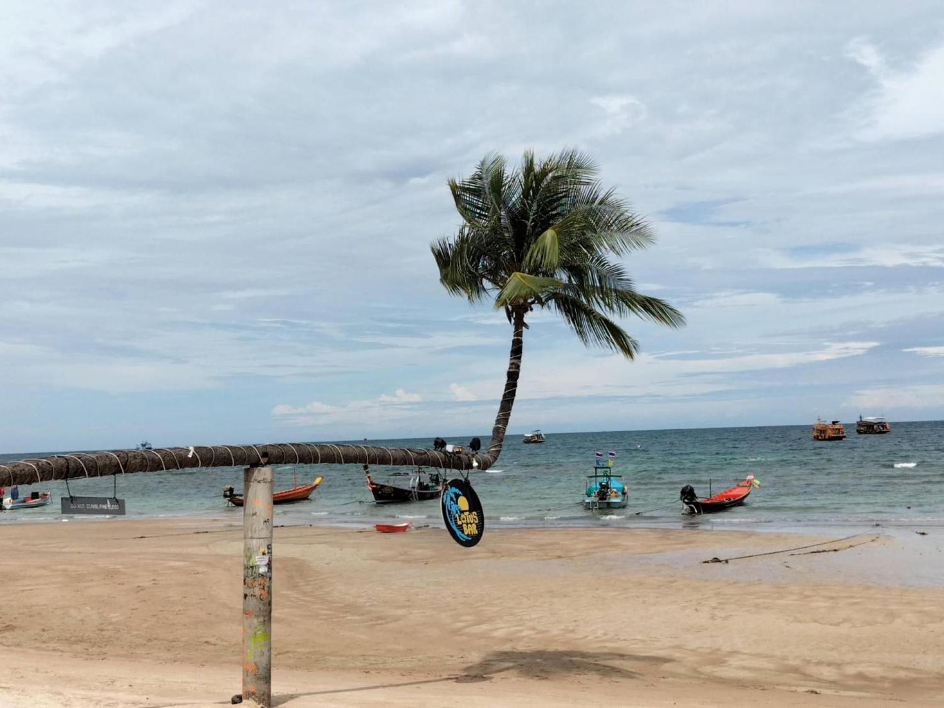 Lotus Hostel Beach Ko Tao Exterior photo